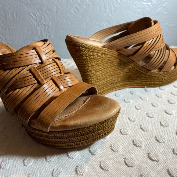 UGG Melinda Brown Leather Woven Strap  Platform Slip-On Wedge Sandals - Picture 9 of 16